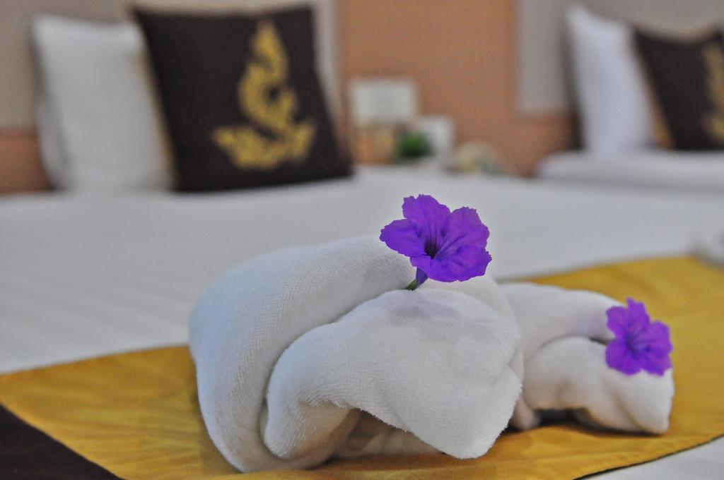 111 Resort & Spa Ban Tha Ramat Екстериор снимка