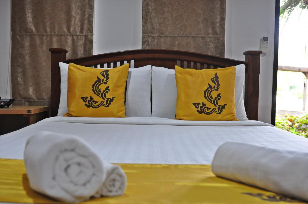 111 Resort & Spa Ban Tha Ramat Екстериор снимка